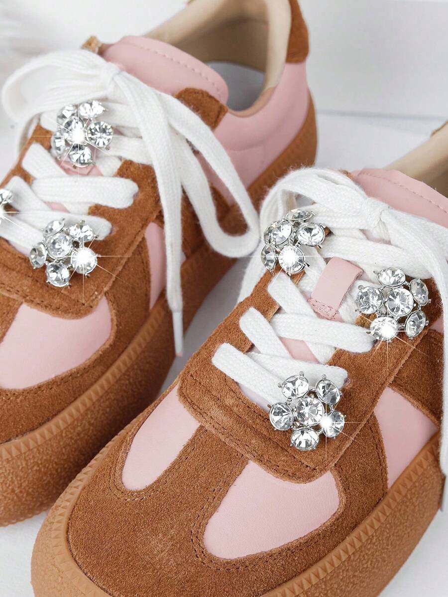 6 pièces/set Clips de mode en métal argenté pour accessoires de chaussures, décoration de chaussures amovible en alliage de zinc brillant. Convient pour les chaussures de sport et les chaussures en canevas, s'adapte à diverses occasions