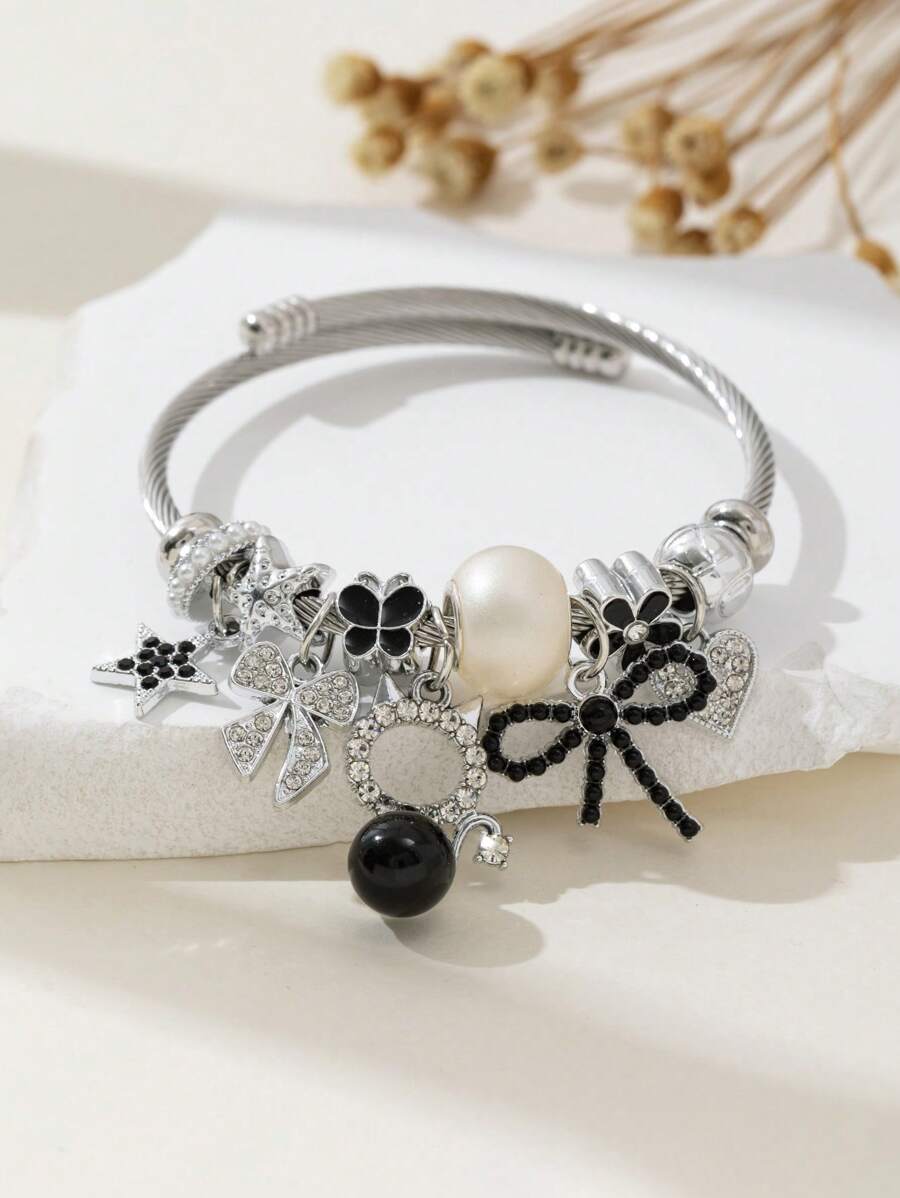 This Elegant Diamond-Encrusted Faux Pearl Cat-Like Bow Pendant With Beaded Stainless Steel Bracelet Is Perfect For Ladies' Banquets, Parties, And Exquisite Decorative Accessories As A Valentine's Day Gift