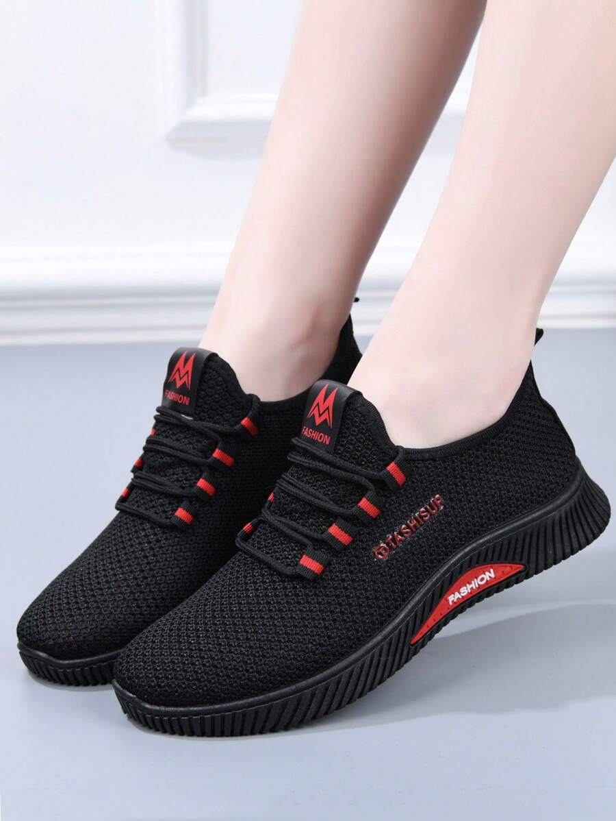 Zapatillas casuales transpirables de malla para mujer, primavera/verano 2025, con suela blanda antideslizante, cómodas para uso diario y casual, de moda