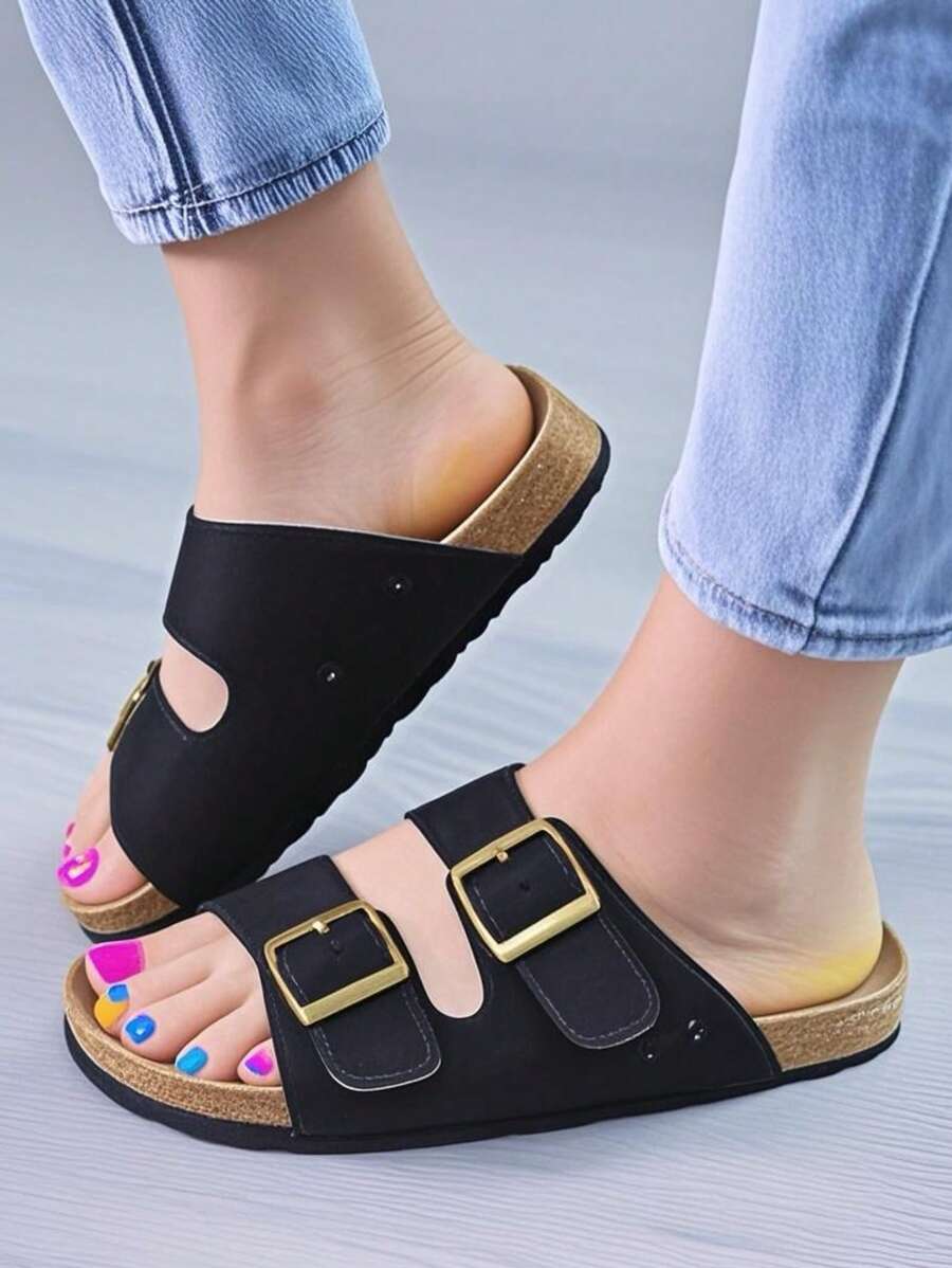1 par de chanclas de verano unisex para adolescentes/parejas, con hebilla metálica decorativa, cómodas sandalias planas de punta abierta para uso diario