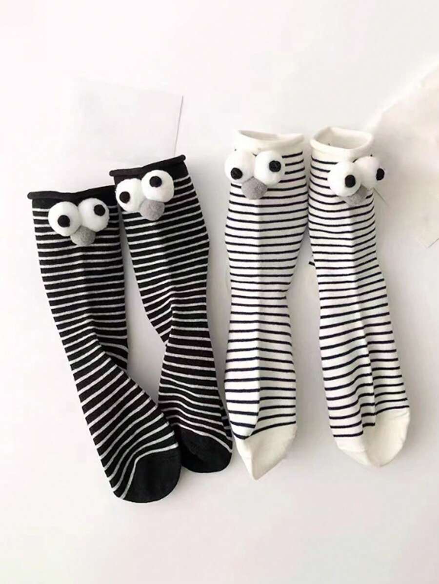 2 Pares de Meias Femininas com Olhos 3D Grandes, Meias Listradas Pretas e Brancas Versáteis na Altura do Tornozelo, Fofinhas Kawaii