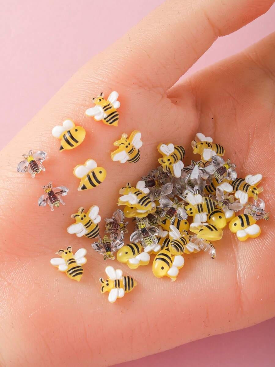 10pcs/30pcs/50pcs/100pcs Various Mini Bee 3D Resin Ornaments, Cartoon Yellow Insect Nail Art Accessories Kawaii Unscented Flat Back Decoration, Multi-Style Jelly Transparent Yellow Wings Small Bee Rhinestone Nail Accessories Suitable For Women DIY Manicure, Nail Salon, Scrapbooking And Crafts, Bee Decoration Middle East Series Japanese And Korean Style