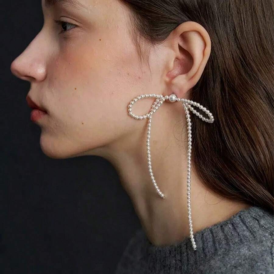 1 par de pendientes con diseño de lazo y borla de perlas falsas hechos a mano, elegantes y delicados, apropiados para uso diario y atuendos de viaje