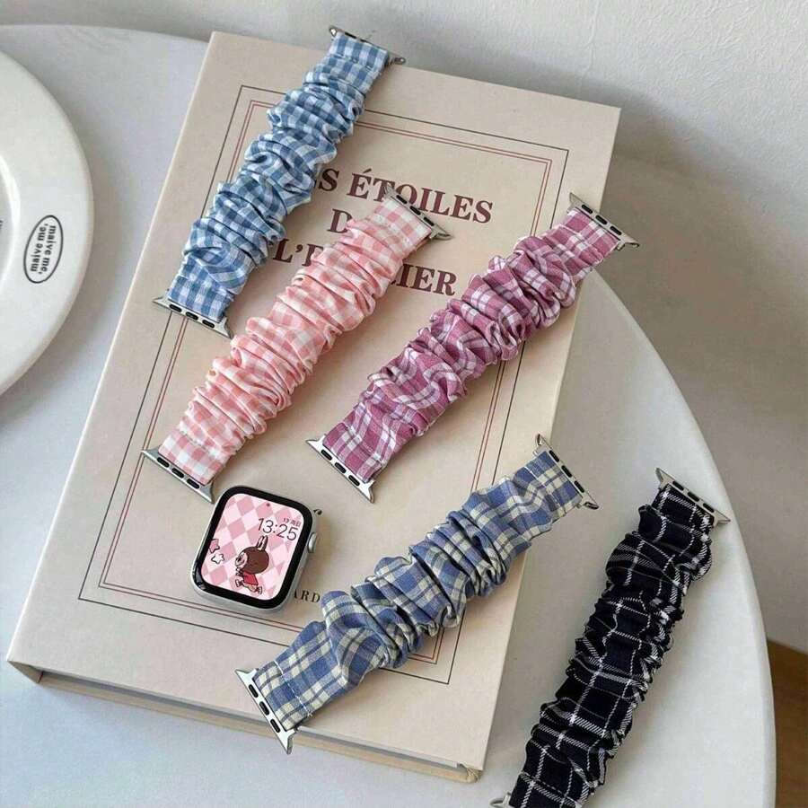 1pc WatchApple Band Women Cute Printed Elastic Solo Loop Bands Compatible With 38mm 40mm 41mm 42mm 44mm 45mm 46mm 49mm Fashionable Bracelet Replaceable Strap For Apple Watch Series 10 9 8 7 6 5 4 3 2 1 SE Scrunchie Wristbands Smart Watch Accessories Gifts For Mother's Day, Father's Day, Family, Friends, And Students Returning To School