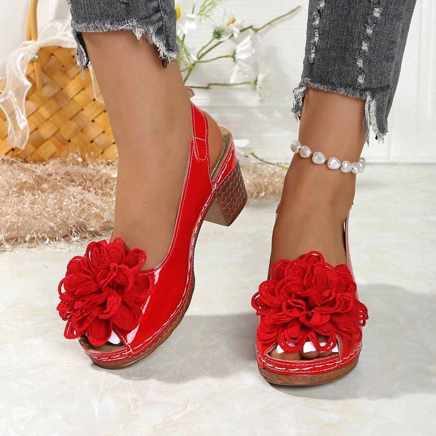 Sandalias elegantes de tacón alto con decoración de flores rojas de moda 2025, adecuadas para fiestas y uso al aire libre, correa tipo tick con tacones abiertos y dedos de los pies, estilo clásico casual de verano