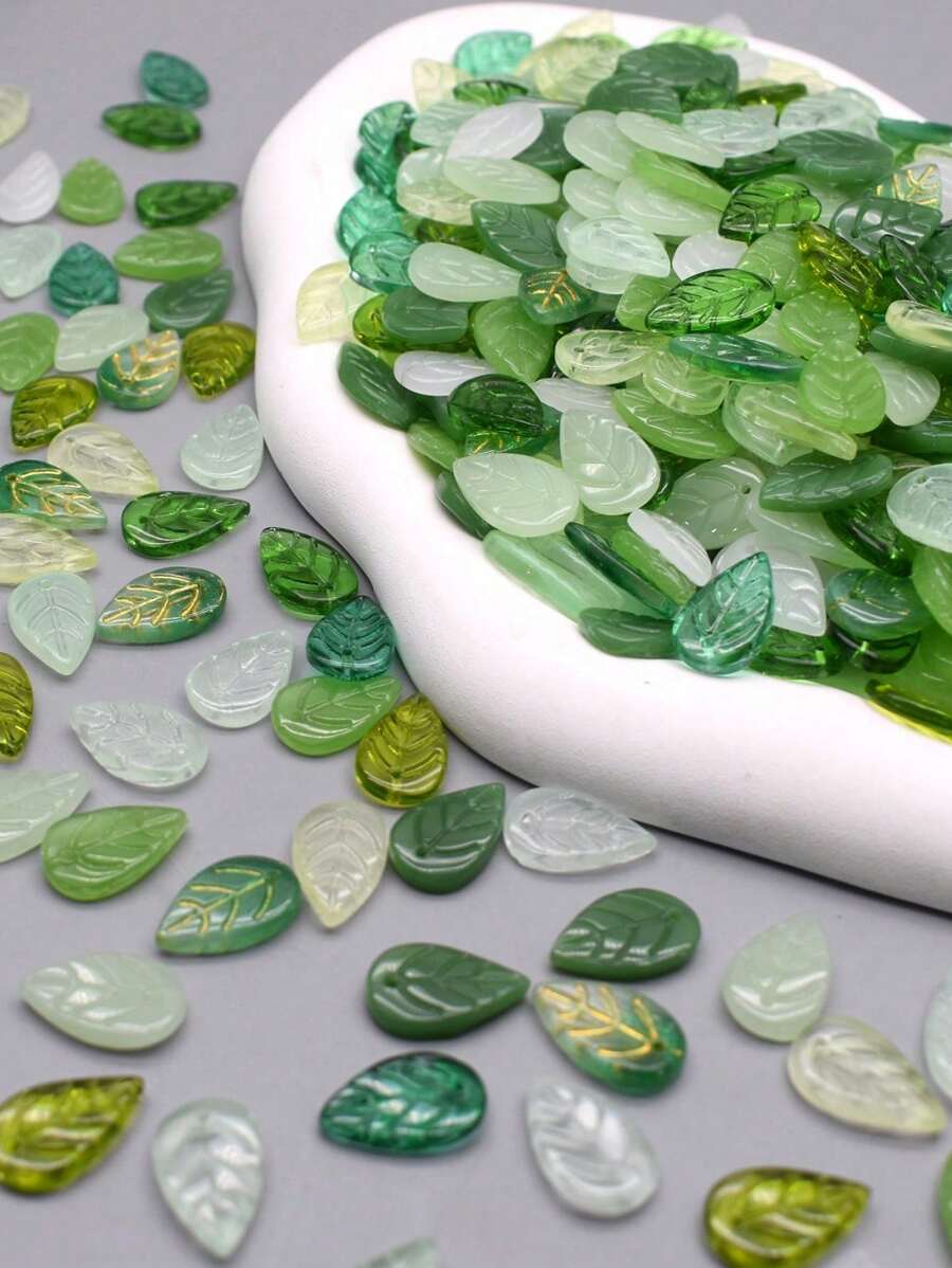 50Pcs A Bag 11x18mm New Green Color Leaf Crystal Glass Beads For DIY Jewelry Leaf Charms Necklace Earring Making