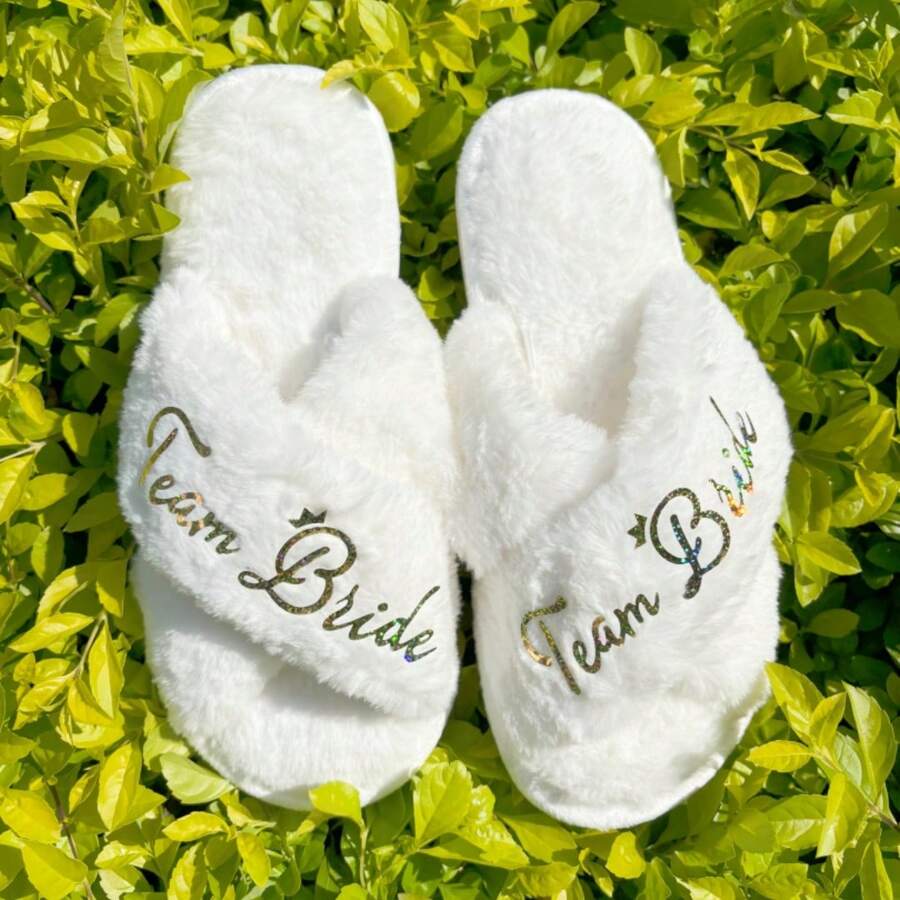 New Gold Bride Cross Toed Plush Slippers For Singles Parties, Wedding Supplies, Bridesmaid Slippers.