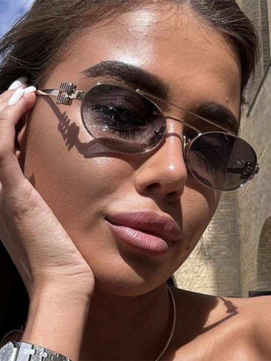 Nouvelles lunettes unisexes de haute qualité à monture métallique double pont ovale, à la mode. Conviennent pour le style de rue, les défilés, les fêtes, les couples. Polyvalentes, design de rue, décontractées, pour la plage, l'extérieur, simples, pour femmes