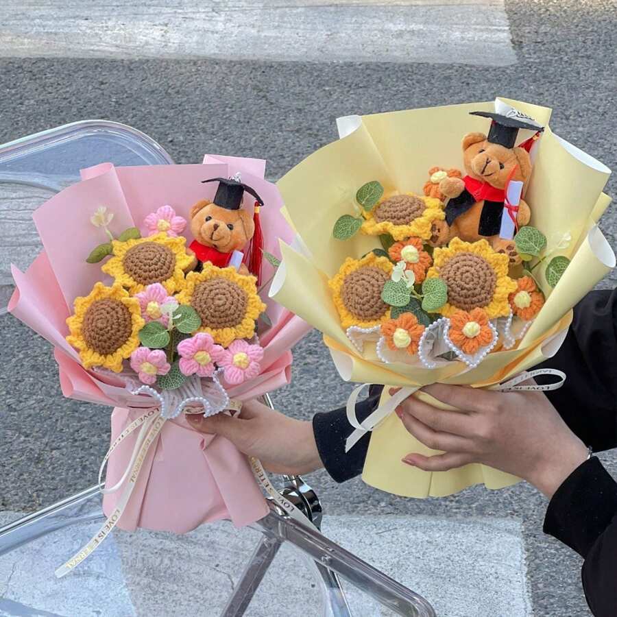 1pc Handmade Sunflower & Teddy Bear Bouquet - Great For Celebrations, Home Decor, Birthday & Graduation Gifts, Graduation Party Decoration