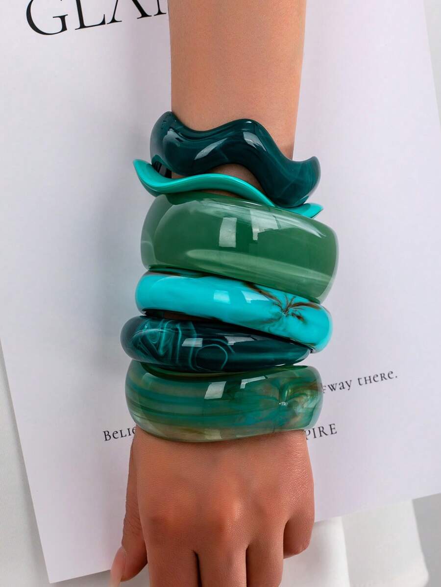 1pc Women's Fashion Bohemian Geometric Asymmetrical Open Jade Green Resin Bracelet, Suitable For Daily Wear, Work, Dates, Gatherings
