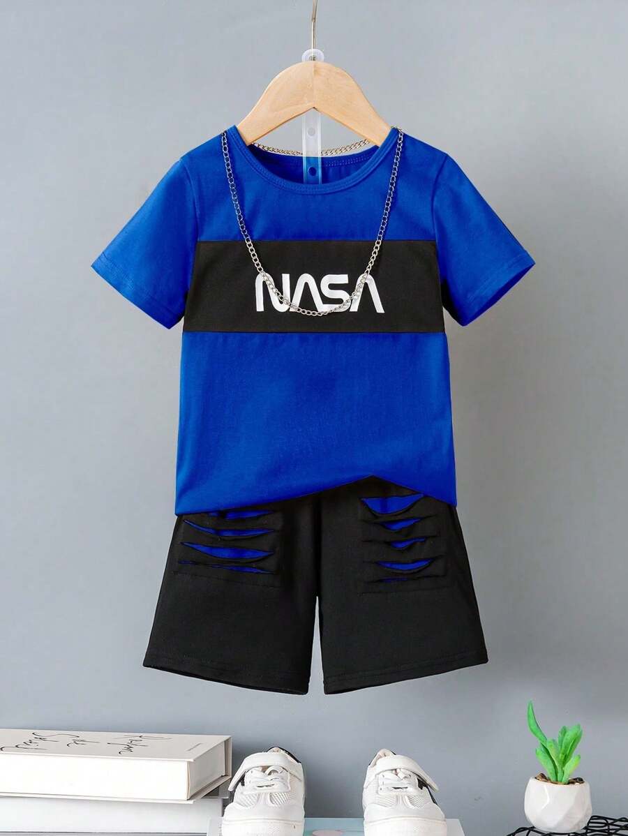 Conjunto de ropa casual diaria para niños pequeños - Camiseta de manga corta con estampado de letras y shorts desgastados de moda, tela cómoda, adecuado para streetwear, actividades al aire libre y deportes, talla para niños de 4 a 7 años, primavera/verano