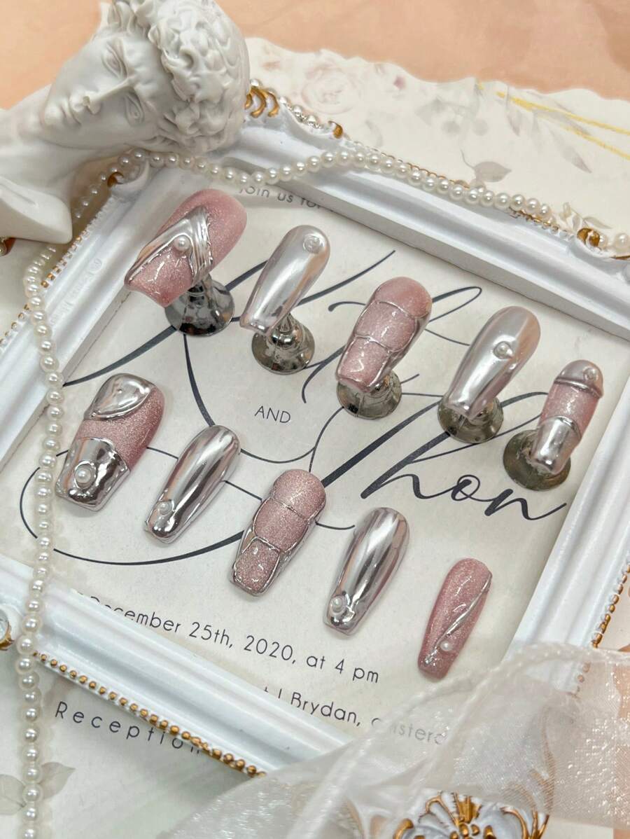 10 Unhas Postiças Cobertas Totalmente Feitas à Mão, Estilo Caixão, Estilo Olho de Gato Com Adorno Metálico de Pérolas, Adequado para Mulheres e Meninas, Com 1 Almofada de Gelatina e 1 Lima de Unha