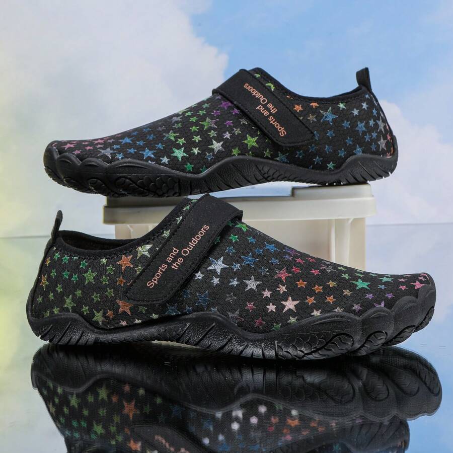 Os Novos Sapatos de Montanha Feios estão Cheios de Estrelas e São Calçados de Praia Leves e Antiderrapantes para Casais