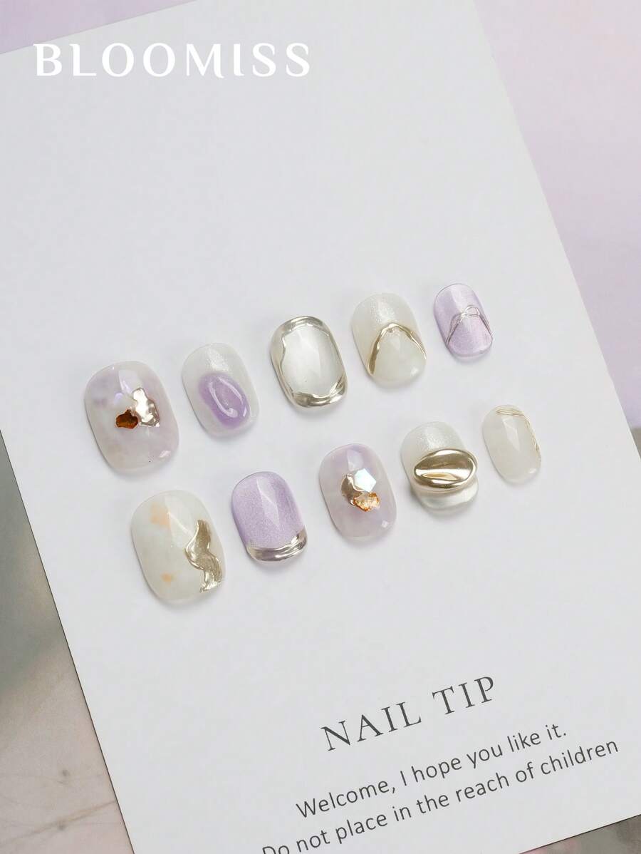 10 Pieces Of Handcrafted Press On Nails Short , Purple Nails , Gentle Flowers , Reusable Fake Nails
