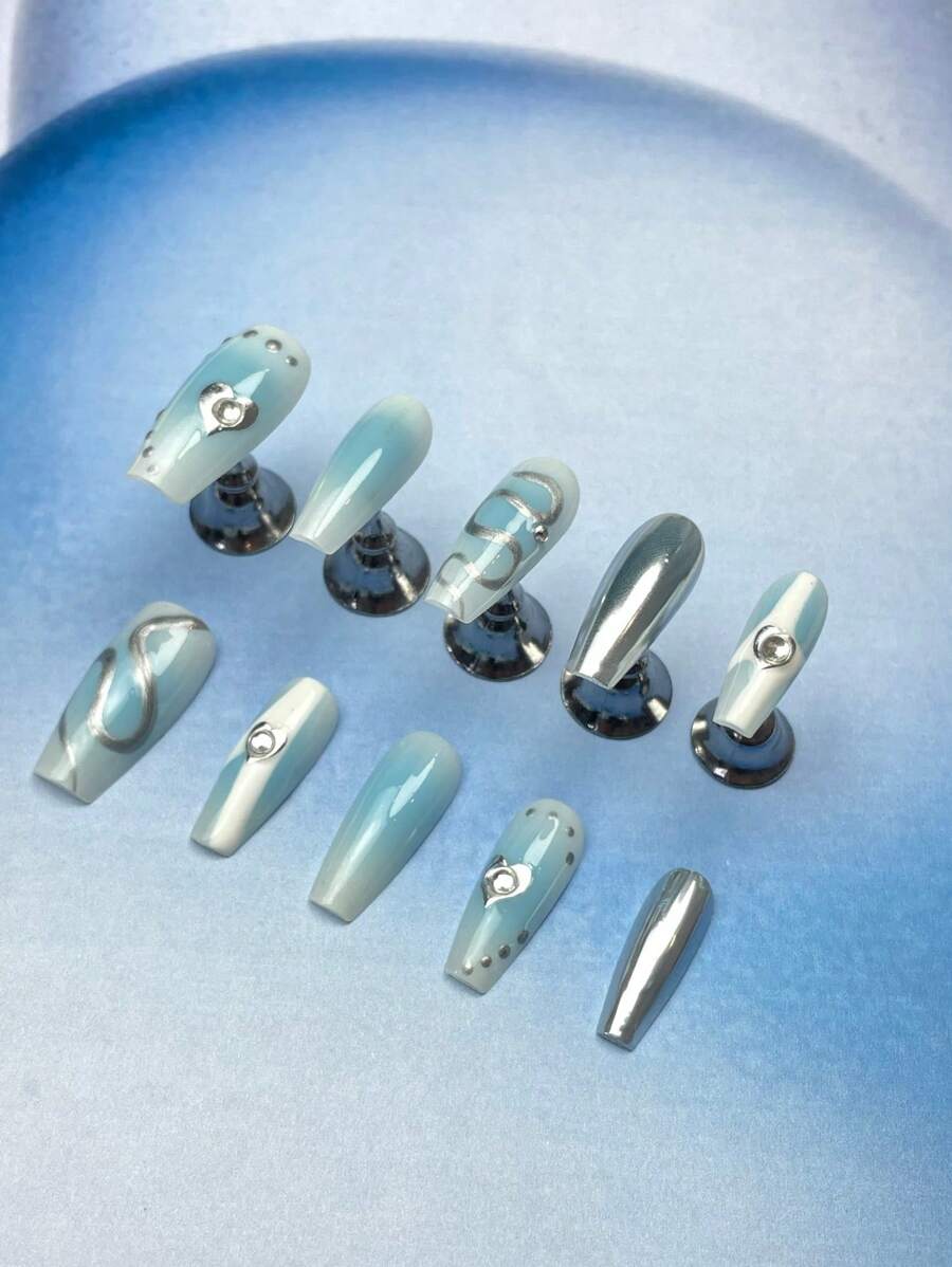 10 Peças de Unhas Postiças de Cobertura Total Prensadas à Mão, Blush em Pó Azul, Linhas Irregulares, Adorno de Amor, Adequado para Meninas e Mulheres, com 1 Almofada de Gel e 1 Lixa de Unha