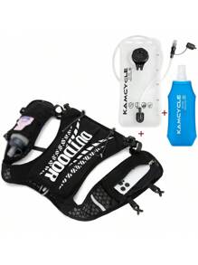 Mochila preta + bolsa de água + copo de água