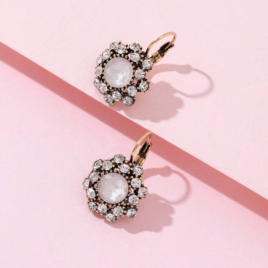 1 paire de boucles d'oreilles à clou vintage en strass français