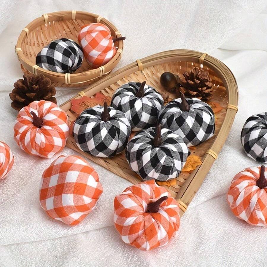 6/8 Stücke bunter karierter Stoff Schaum Künstliche Kürbis Set, beinhaltet 2 verschiedene Farbstile mit je 8 künstlichen Kürbissen, geeignet für Herbst Erntefest Dekoration, Halloween Feiertags Deko, Party Requisiten, zum Selbermachen