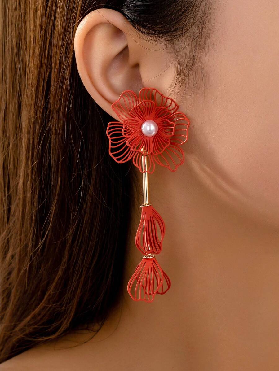 1 Pair Romantic Hollow Out Flower Earring , Women Floral Dangle Earrings , Flower Jewelry Suitable For Summer Vocation , Travel , Party
