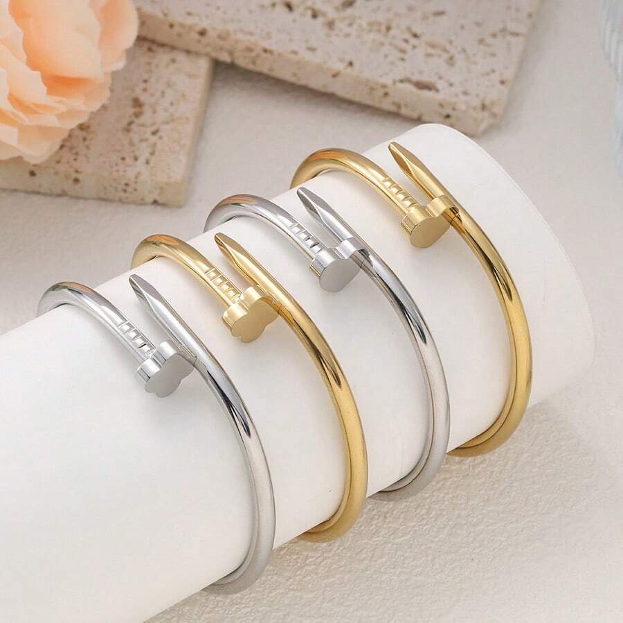 1 pièce Bracelet d'ongle en acier inoxydable élégant de luxe haut de gamme en forme de trèfle et de cœur pour femmes