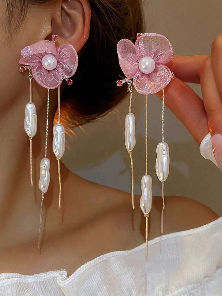 1 par de pendientes elegantes con flor, borla y perla, diseño único de estilo de alta gama para mujer