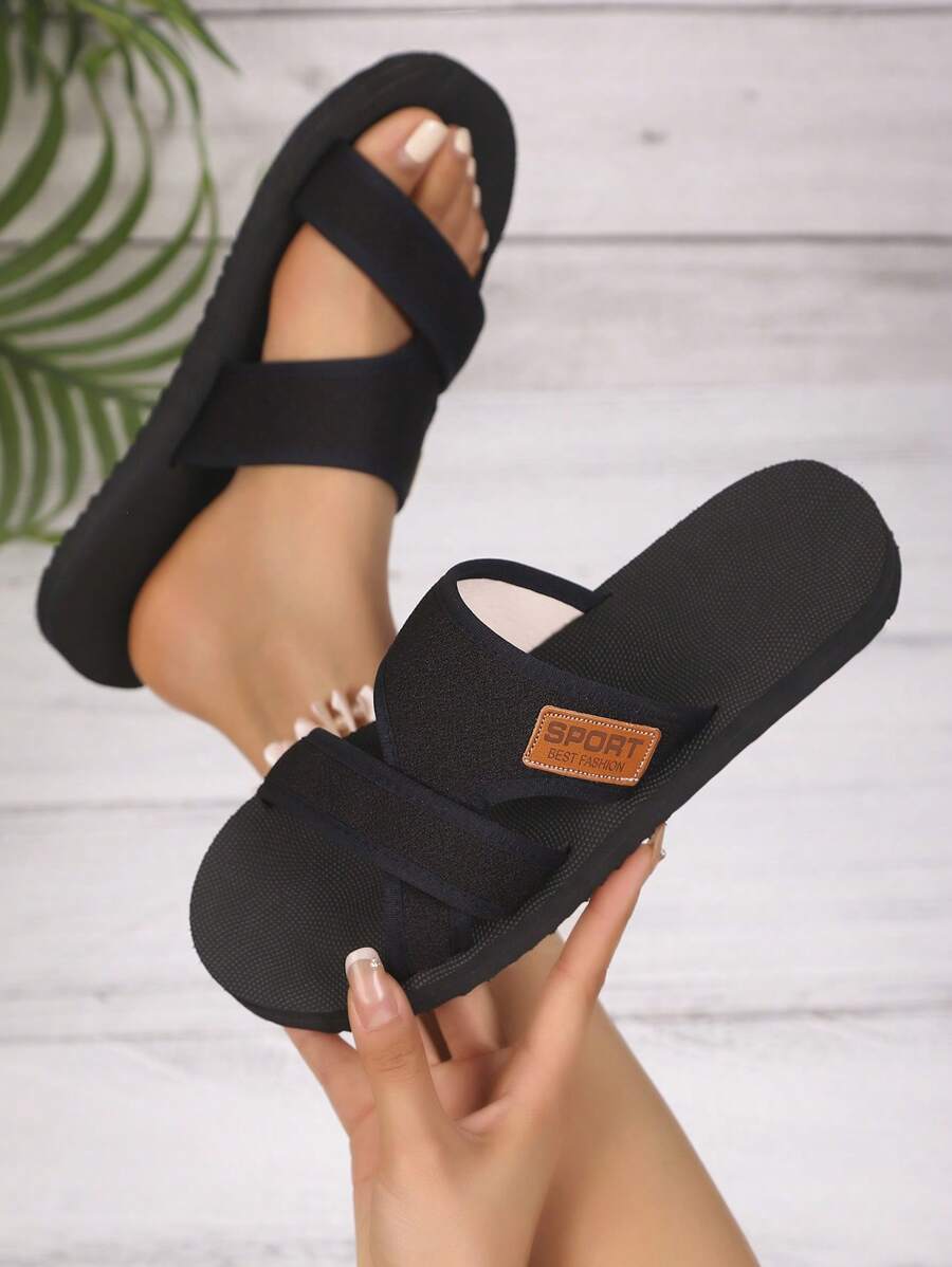 Nuevas sandalias planas de mujer para el verano 2025, zapatillas de moda tipo slip-on, zapatos planos elegantes, sandalias de plataforma, sandalias de tacón alto