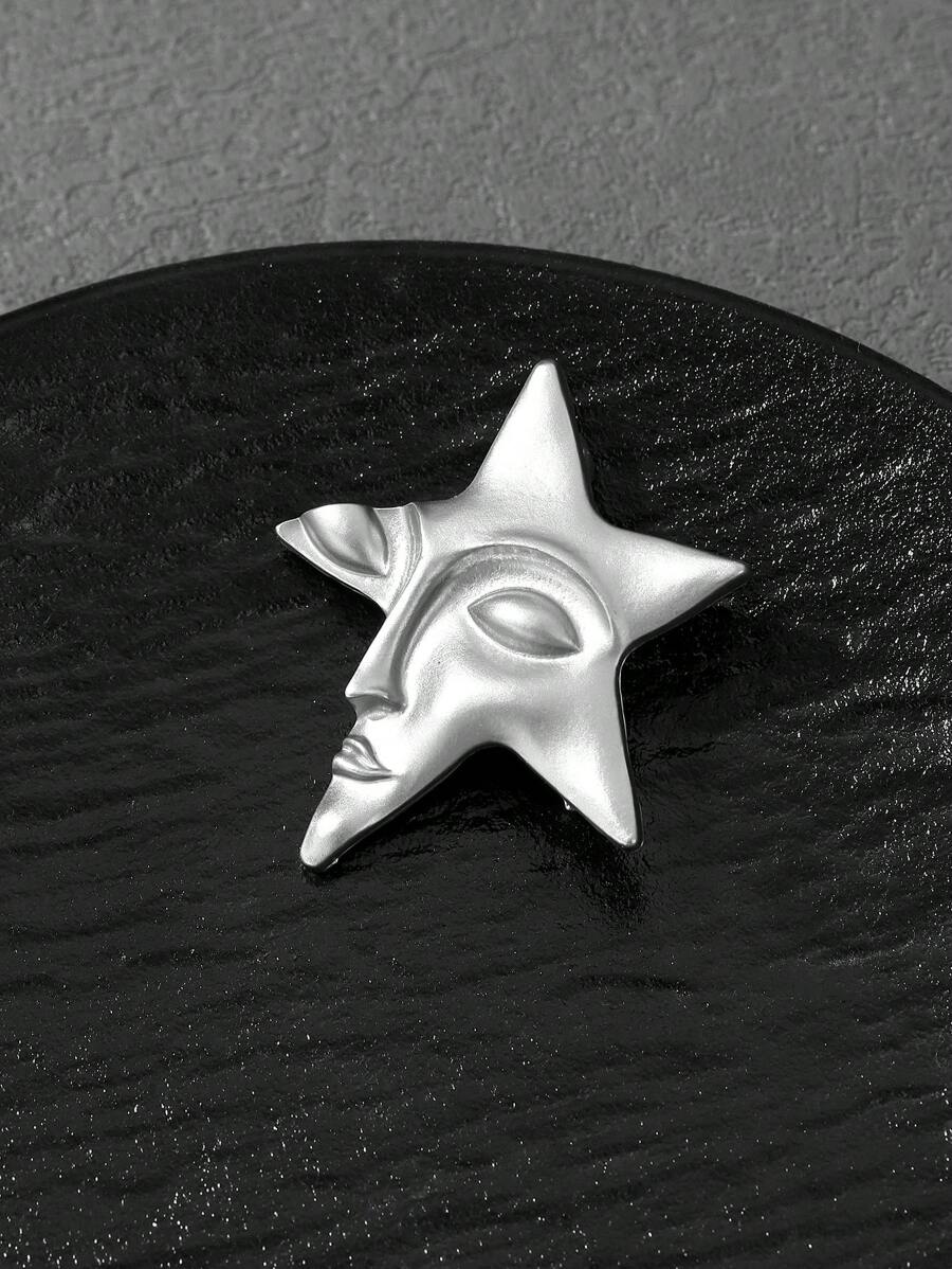 1 Stück modische europäisch-amerikanische Art Gesichts- und Pentagramm-Broschen-Anstecknadel, hochwertige Dekoration geeignet für den täglichen Gebrauch von Männern