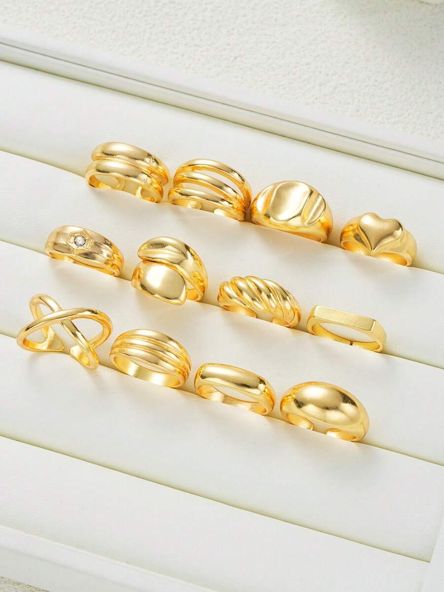12pcs Chunky Heart Textured Wavy Criss-Cross Minimalist Plain Ring Set With Crystal Rhinestone, Metallic Chunky Oversized Rings Collection, Fashionable Elegant Vintage Design For Holiday Party, Gift, Daily Wear