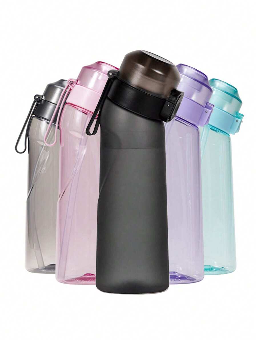 1 pièce Bouteille d'eau aromatisée de 750 ml/25 oz, ensemble de démarrage de bouteille, bouteille à boire avec une capsule d'arôme aléatoire. Convient pour les salles de sport, les écoles. Bouteille d'eau aromatisée (les capsules d'arôme n'améliorent que l'odeur, pas le goût). Ne change pas le goût de l'eau, ne fait que la rendre très parfumée.