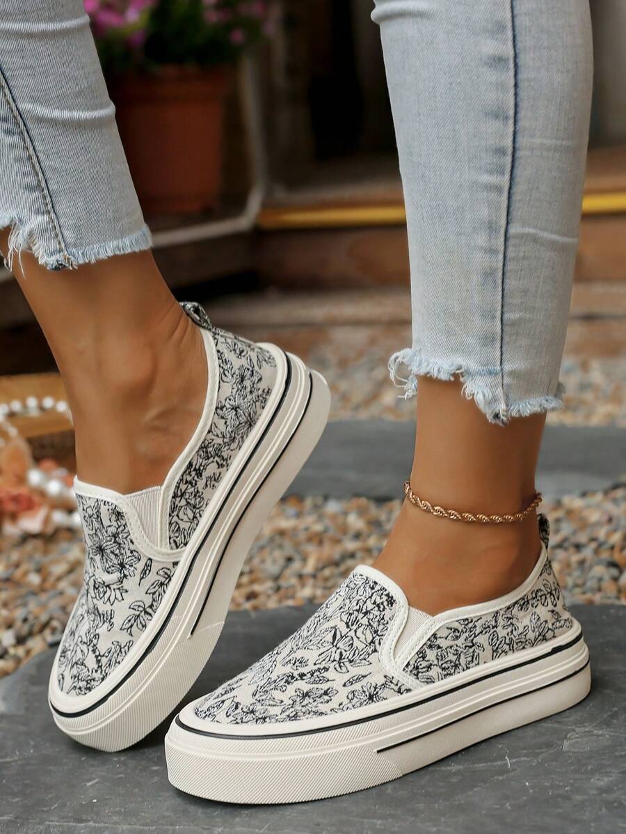 Women's Casual Fabric Sneakers, Flat Bottom, Fashion & Versatile, Chinese Style Embroidery Slip-On Shoes