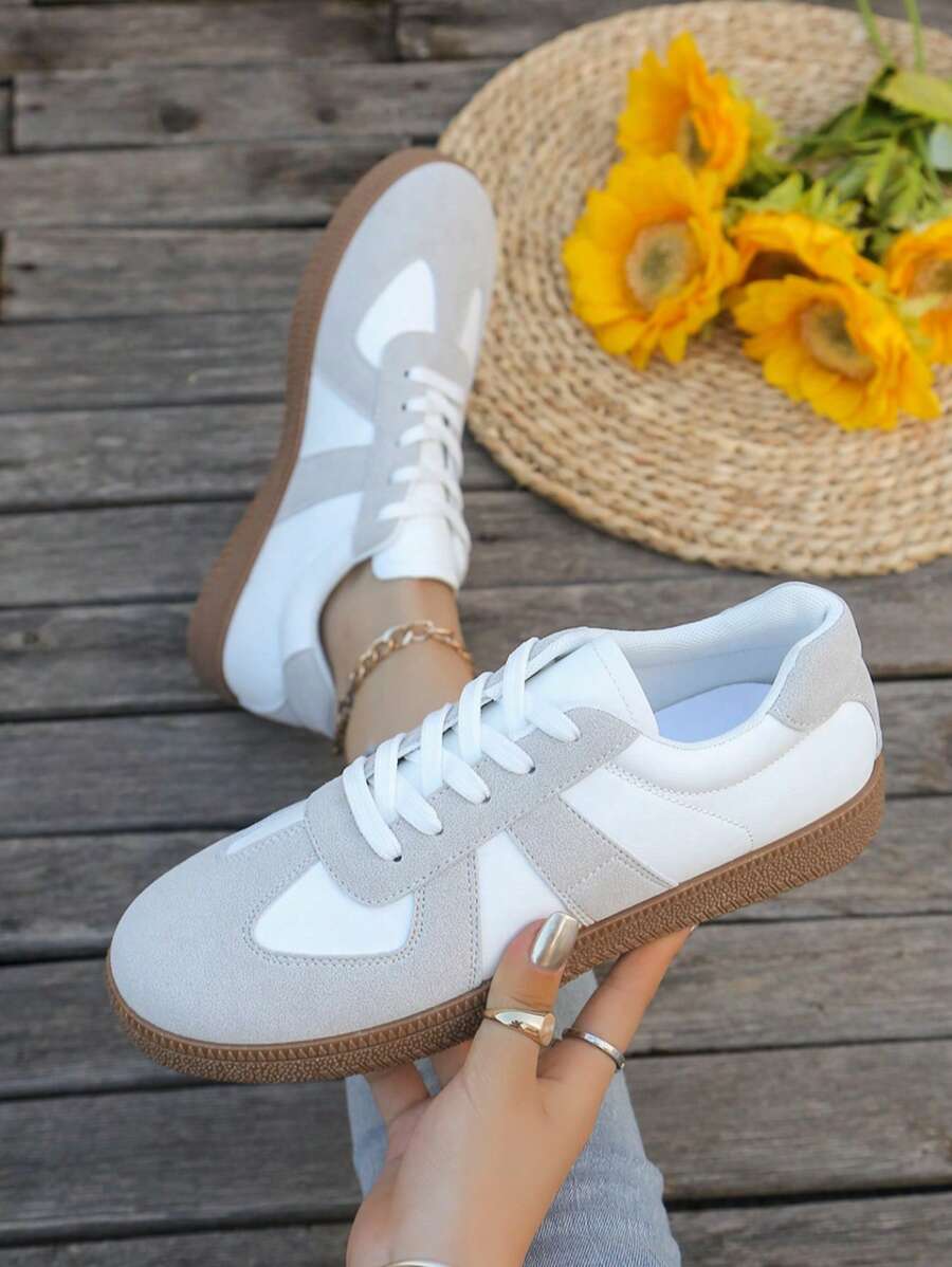 2025 New Fashionable & Versatile Women White Lace-Up Sneakers, Casual Sport Shoes, Social Media Fashion, Anti-Slip Comfortable Student Shoes, Matching With Pants, No Foot Fatigue From Long Walking