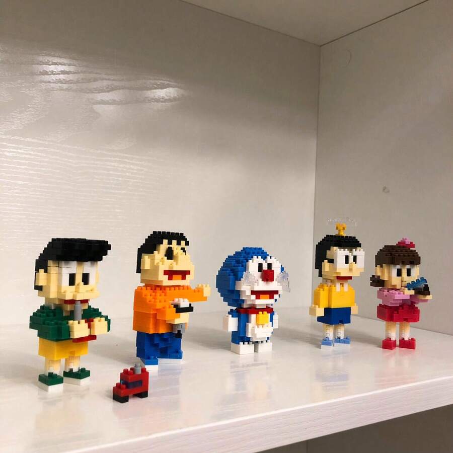 Doraemon Bloques de construcción de micropartículas con figura de Doraemon Nobita de anime, juguete de ensamblaje para niños y niñas, regalo lindo