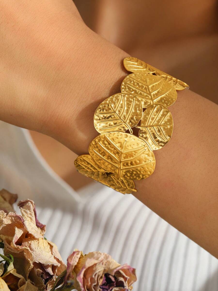 1pc Minimalist Stainless Steel Leaf Bracelet, Suitable For Women To Wear Daily, Party, Gathering