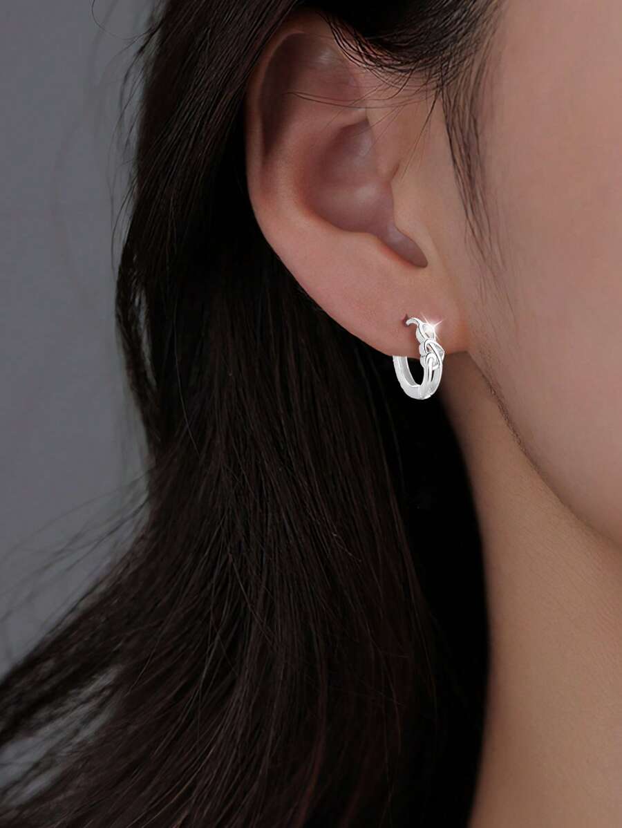 1 par de brincos de argola em prata esterlina S925 com design de coração vazado, brincos personalizados minimalistas e elegantes, presente para mulheres