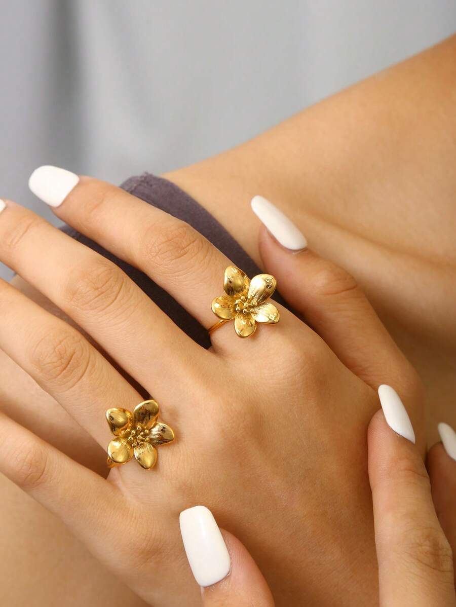 1 pieza Anillo elegante y vintage con diseño de flor chapado en oro de 18K de acero inoxidable, accesorio de moda sofisticado adecuado para verano, playa, viajes, trabajo, uso diario y fiestas para mujer