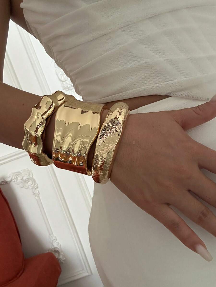 Bracelet élégant, minimaliste et stylé, convient à toutes les occasions comme les fêtes, les banquets, les festivals de musique, le port quotidien, parfait comme cadeau de vacances