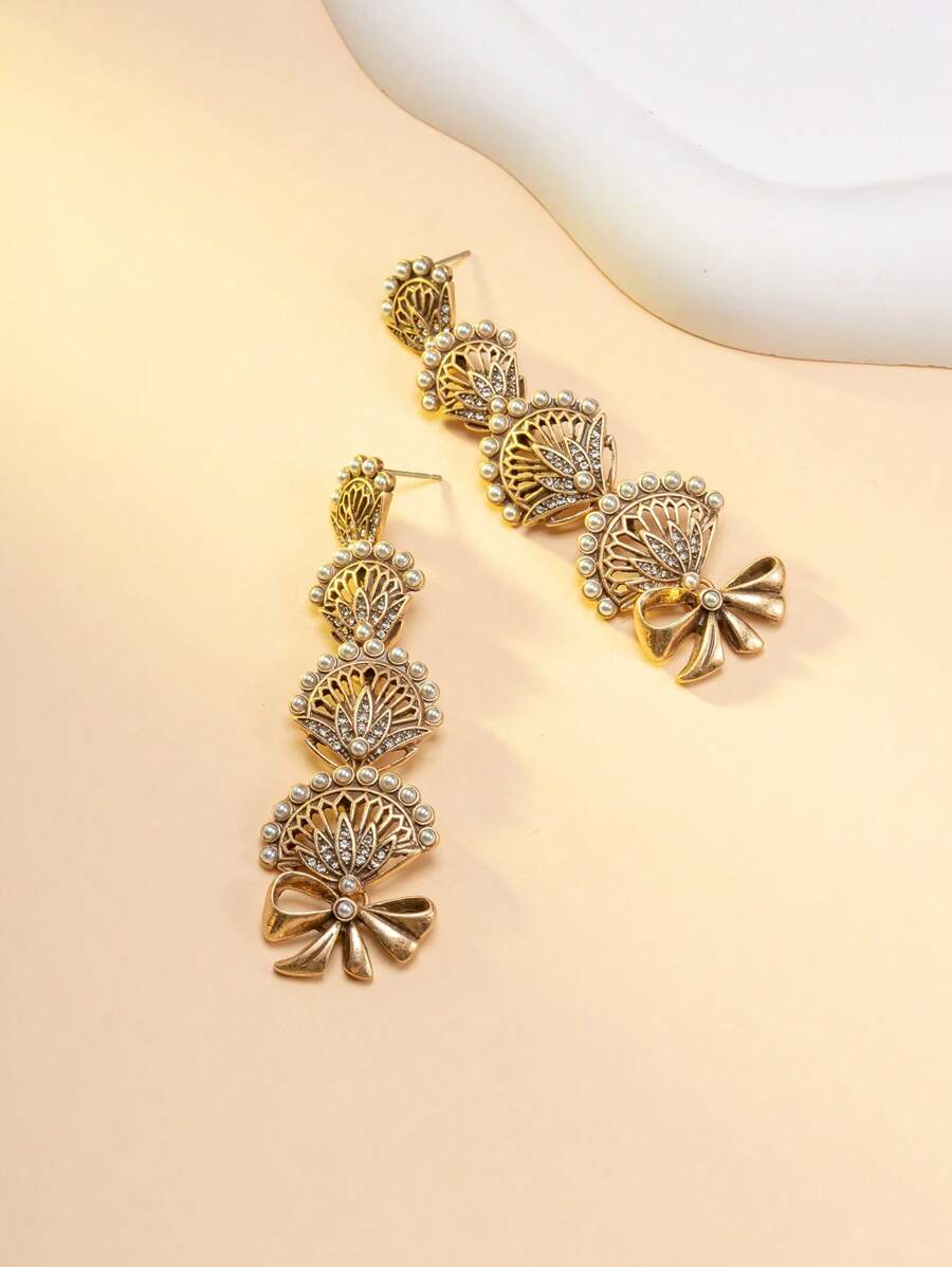 1 Pair Luxurious Gold-Tone Layered Fan-Shaped Earrings With Bow Accent, Featuring European & Middle Eastern Style, Pearl & Diamond Decor, Exotic Charm