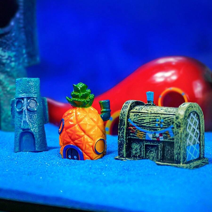 SPONGEBOB 1 pezzo Decorazione in resina a forma di pesce, ornamento per acquario, casetta ad ananas, grotta, botte per decorazione paesaggistica di acquario