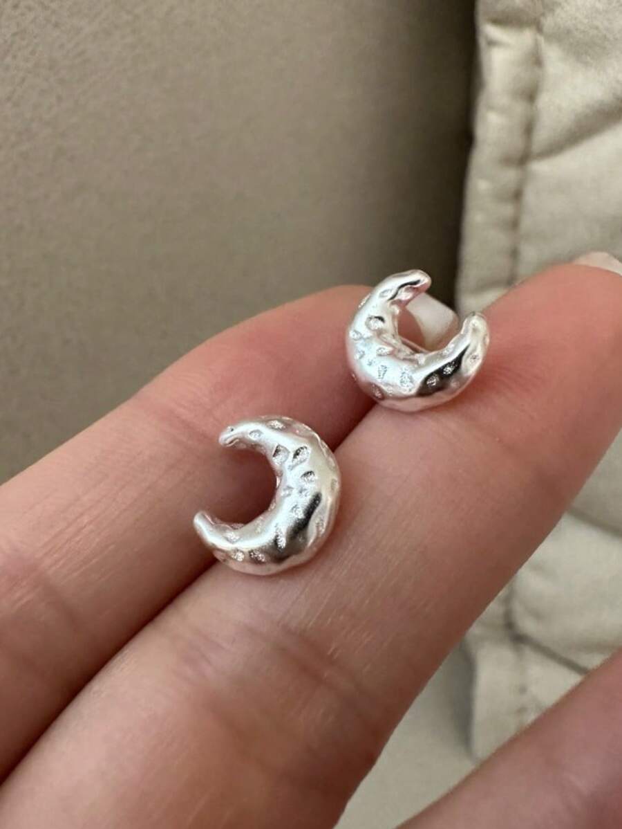 S925 Sterling Silver Minimalist Moon Stud Earrings For Women, Small & Unique, Lightweight Luxury Versatile Earrings
