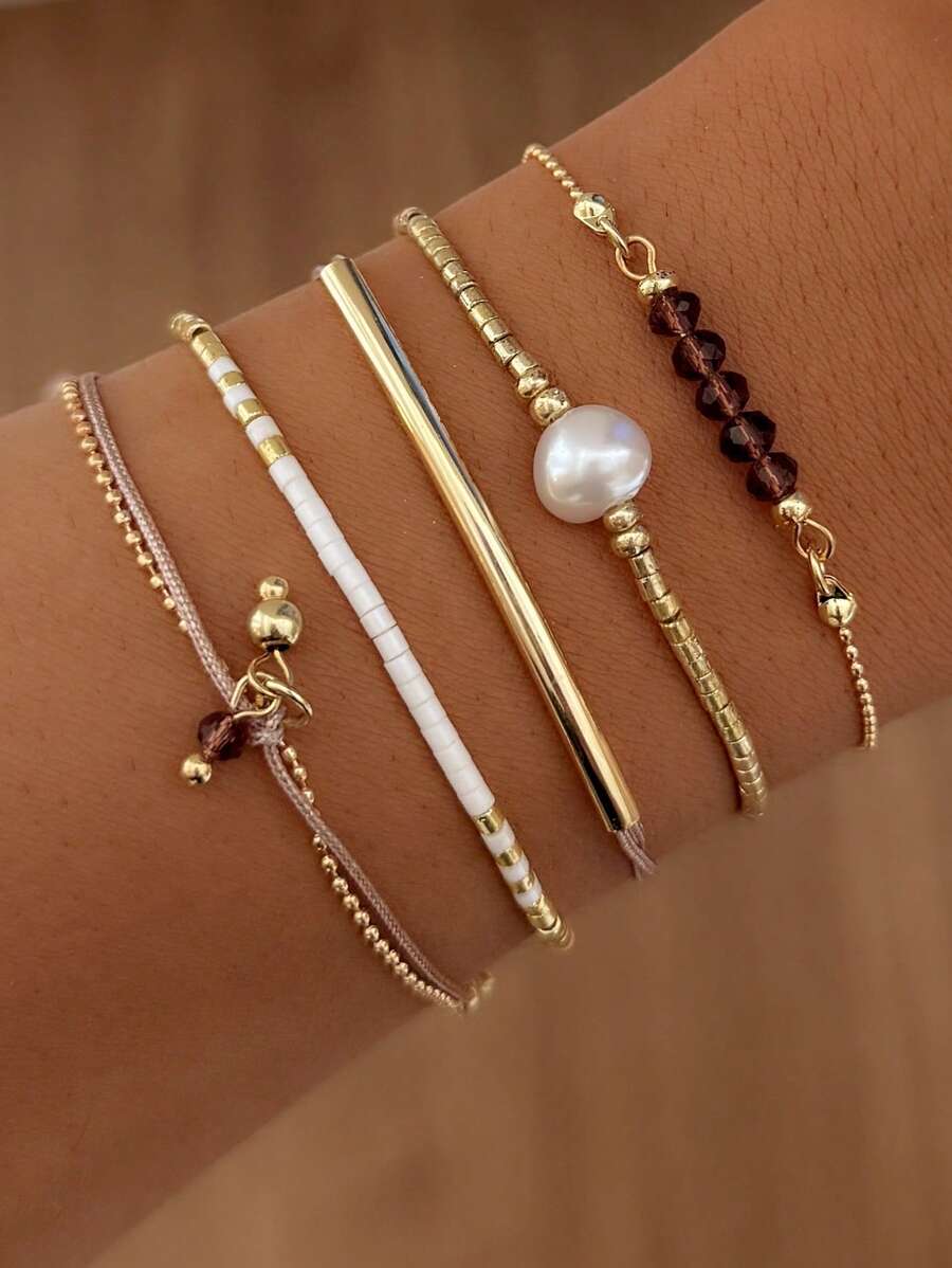 Juego de 5 pulseras elegantes ajustables con cuentas falsas de perla en capas, cuentas de cristal artificial, estilo bohemio, regalo para mujeres, uso diario, playa, vacaciones