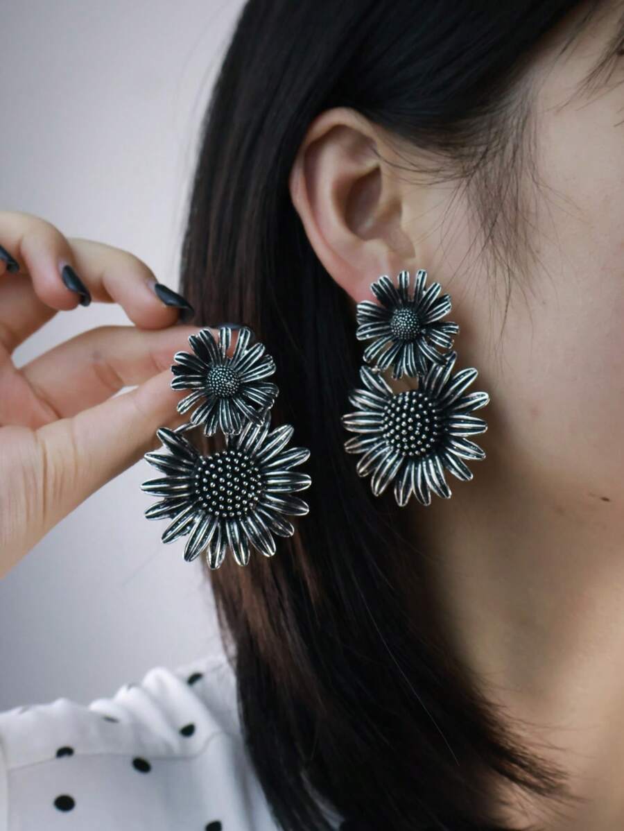2pcs Luxury Design Vintage Sunflower & Daisy Drop Earrings For Women, Alloy Chic Versatile Elegant Earrings