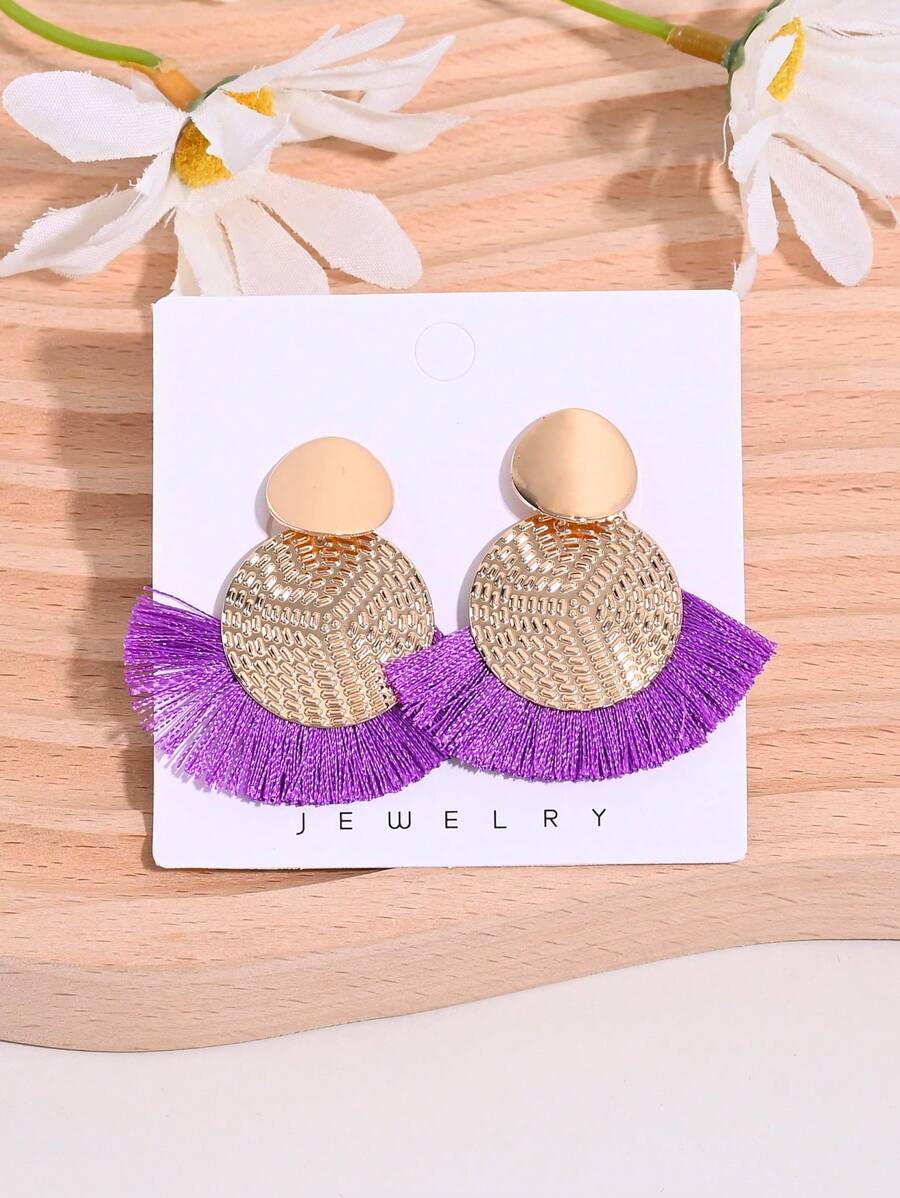 Los nuevos pendientes con forma de abanico bohemios y retro con diseño dorado y artesanía exquisita son populares en Europa y América. Son adecuados para usar en excursiones diarias a la playa y exudan un encanto único.