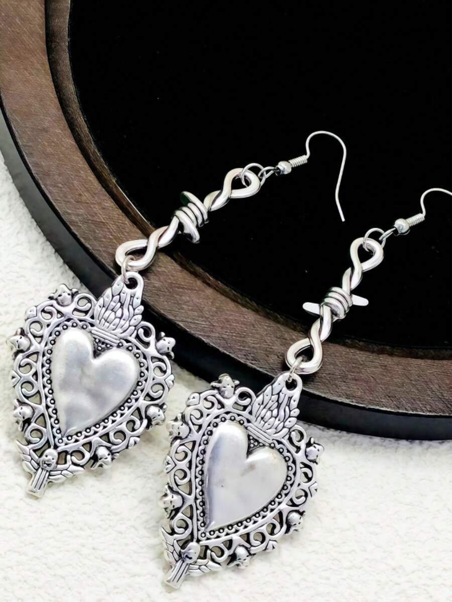 1 Pair Vintage Gothic Style Silver-Color Skull, Heart, Thorn Pendant Earrings