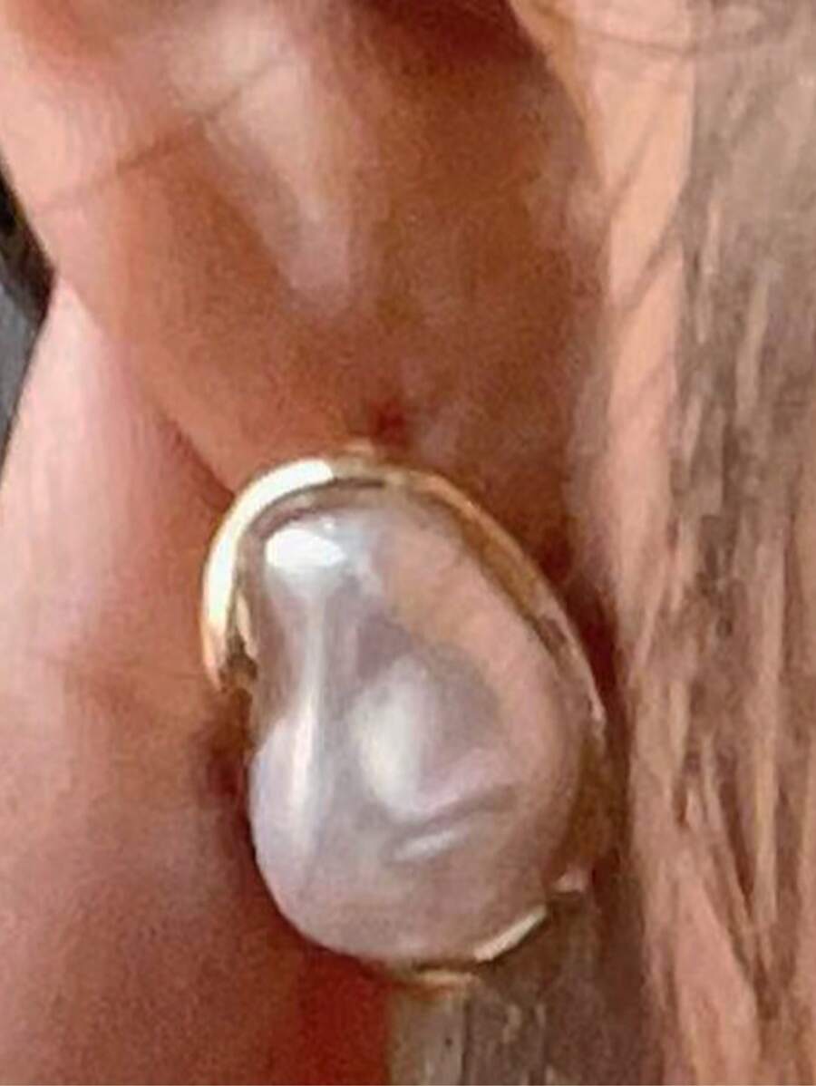 1 Pair Fashionable, Delicate, Versatile, Lightweight, Luxurious Asymmetrical Faux Pearl Elegant & Unique Women's Earring, Suitable For Parties, Dates And Daily Wear