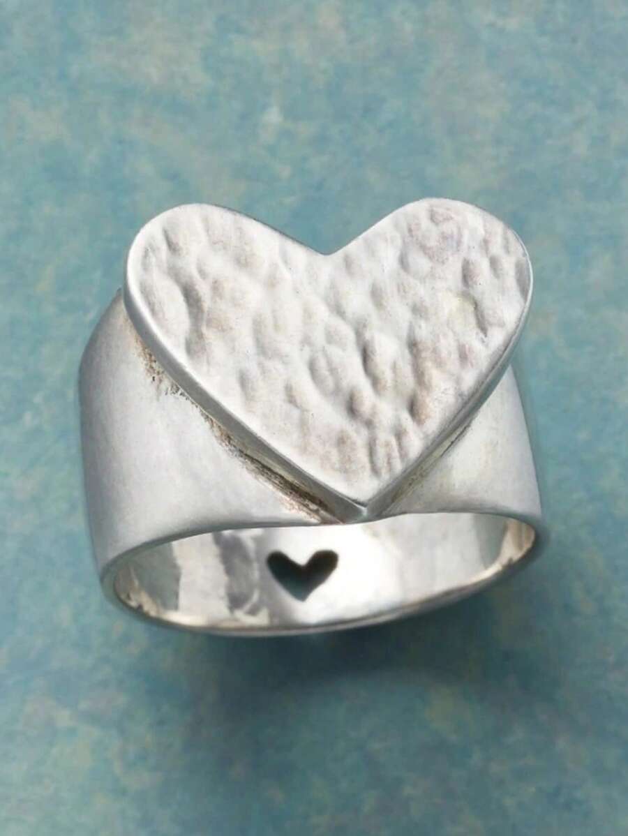 Simple And Fashionable Heart-Shaped Wide Ring, Personalized Jewelry Gift Suitable For Women's Daily Events