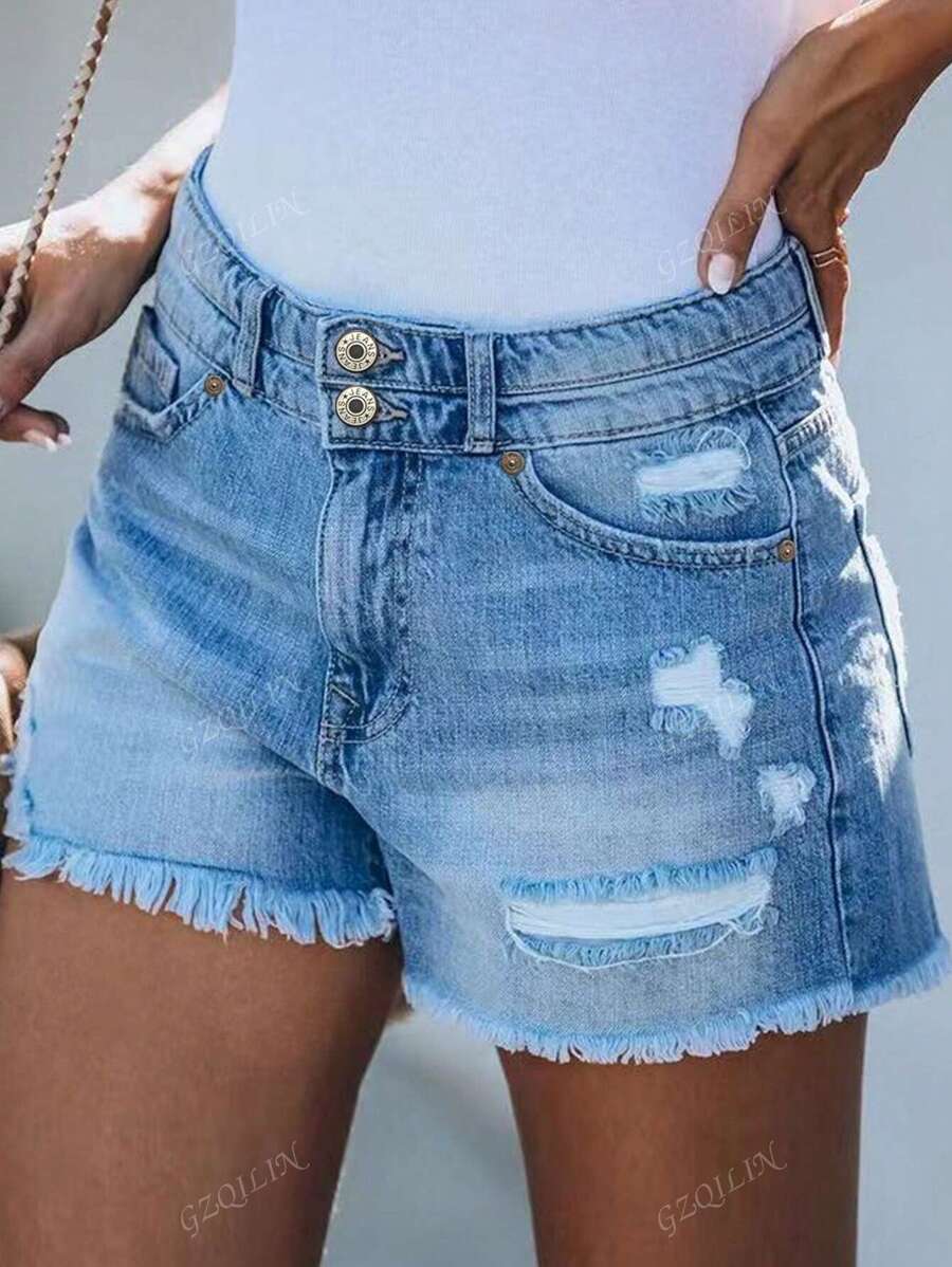 Short en jean déchiré avec ourlet brut pour femmes, idéal pour l'été