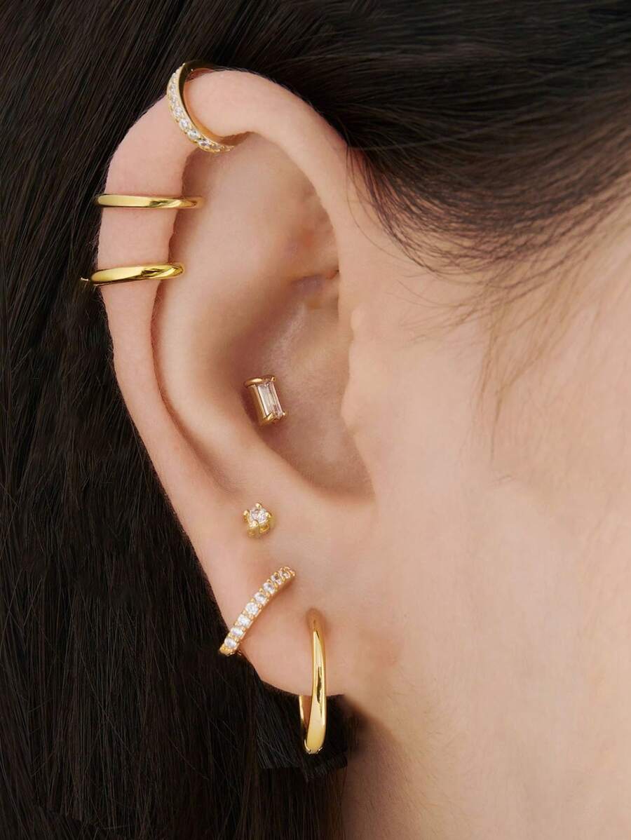 Set de 5 pares de pendientes delicados para mujeres, pendientes de aro pequeños chapados en oro de 14K para múltiples perforaciones, pendientes de botón planos con CZ chapados en oro para lóbulo, cartílago y hélix