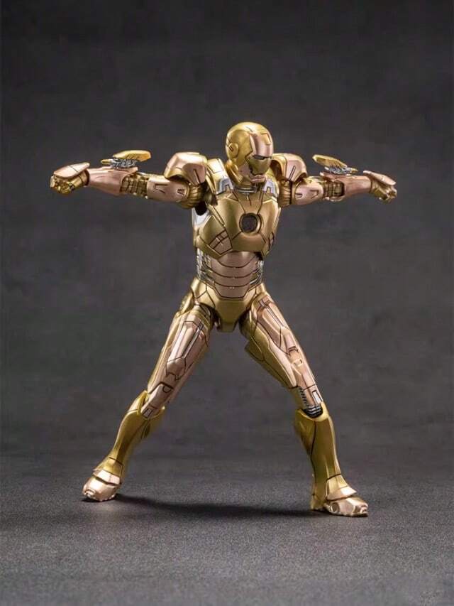Hasbro 1:10 Scale 7-Inch Golden Iron Man MK21 Collectible Action Figure With Detachable Accessories, Display Base & Premium Gift Box - Movie Replica