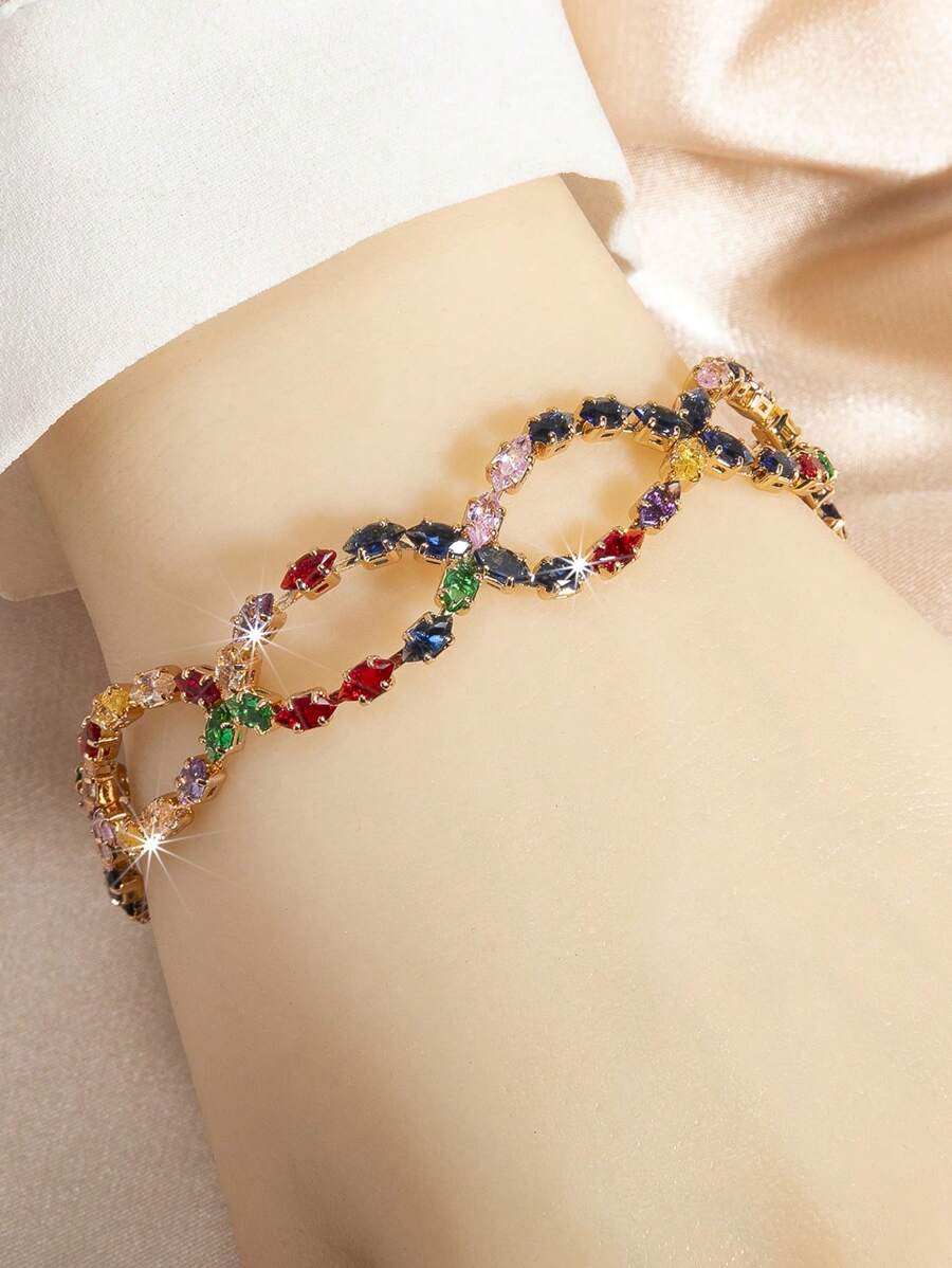 1 pulsera de moda para mujer, exquisito estilo retro con circonita cúbica de colores mixtos, diseño geométrico hueco y cadena ajustable, adecuado para uso diario, vacaciones, fiestas y como regalo (color de la circonita cúbica al azar)