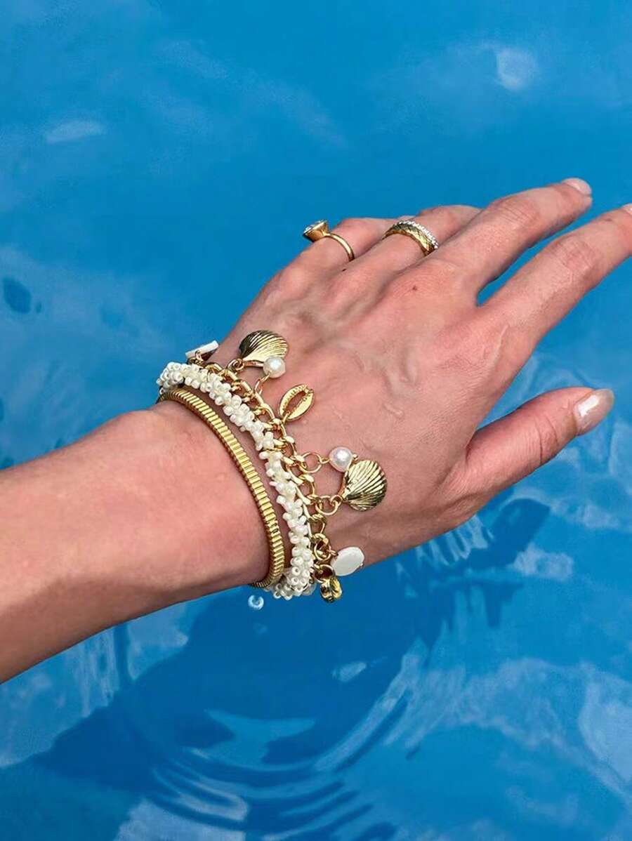 Bracelet de perles de coquillages, pendentif de coquille, de conque et de perle, bracelet de perles de paille, design créatif, style vacances, s'assortit bien avec des perles d'eau douce, convient pour un port quotidien